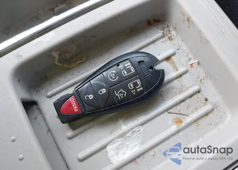 2015 Chrysler Town & Country Touring из США, поврежденный, VIN 2C4RC1BG6FR662534